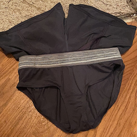 Lululemon Athletica Shorts - Picture 7 of 8